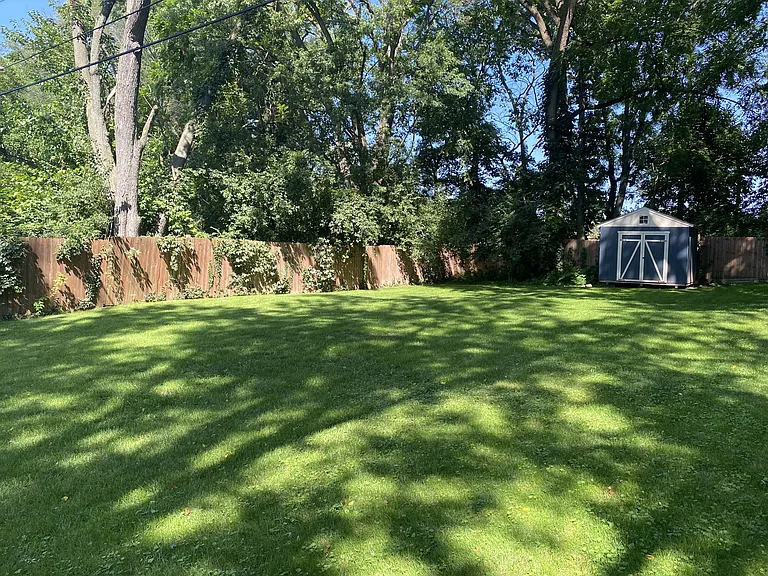 2609 Lillian Rd — Photo 13
