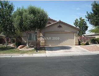 1st image of 5692 Little Lake Ave