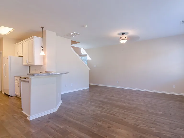 6303 Veranda Green Trl — Photo 10