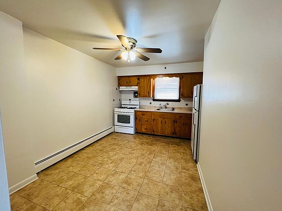 4th image of 490 Palisade Ave #4