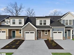 5 Thurlow Ct, Greenville, SC 29615