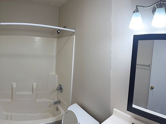 2nd image of 2201 Banstead Ct