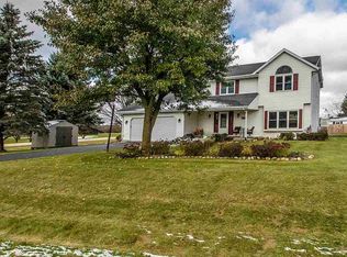 7821 Windspoint Rd, Roscoe, IL 61073