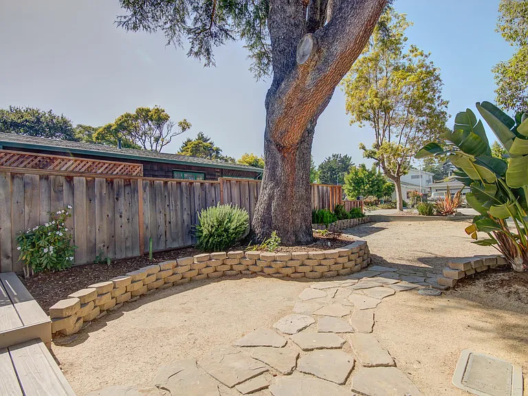 4630 Capitola Rd — Photo 19