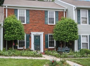 8312 Chippenham Ln #8312, Charlotte, NC 28277