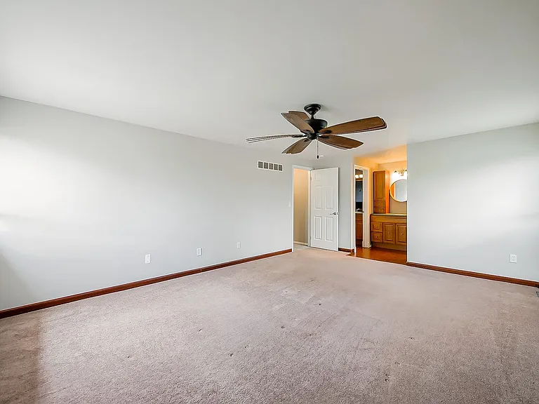 19513 Pollyanna Dr — Photo 33