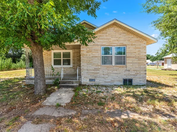 115 N College, Rosebud, TX 76570