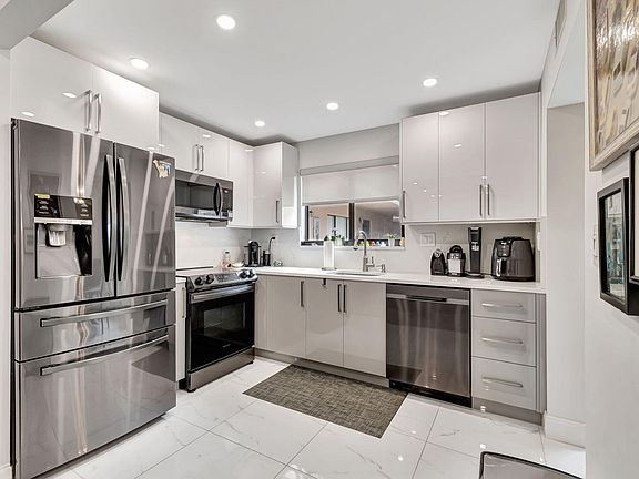 2nd image of 15109 Ashland Drive #309