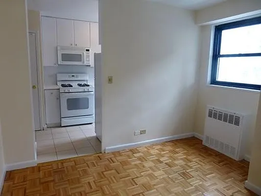 Rented by Keller Williams NYC | media 13