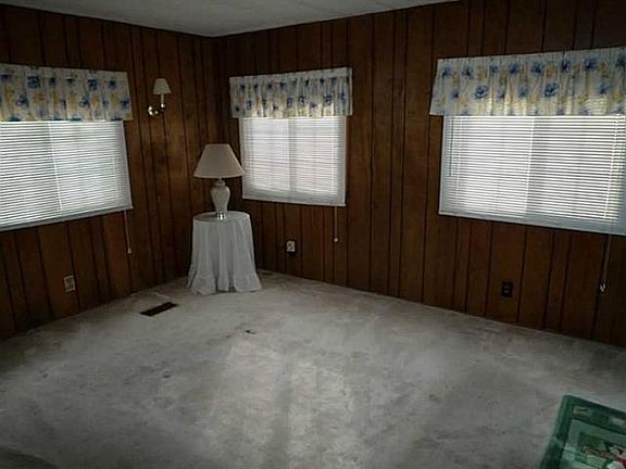 2nd image of 501 Greenwood St