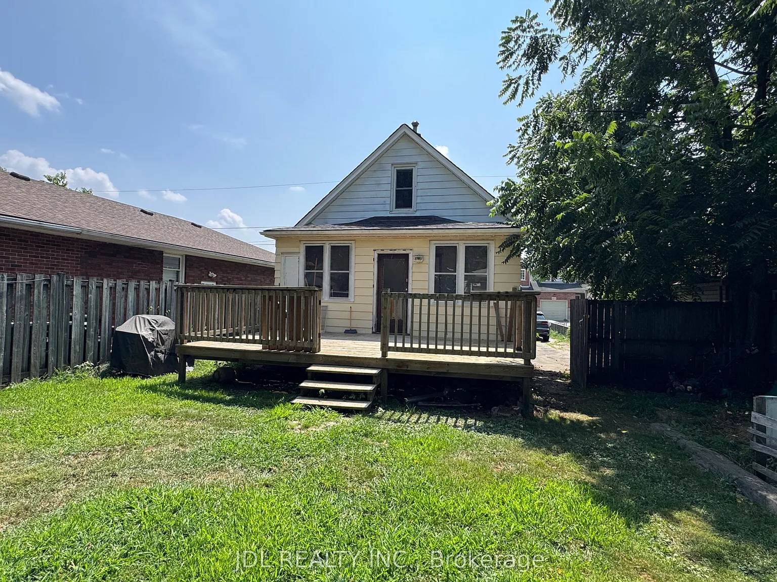 4 bed, $2,100 — Photo 4