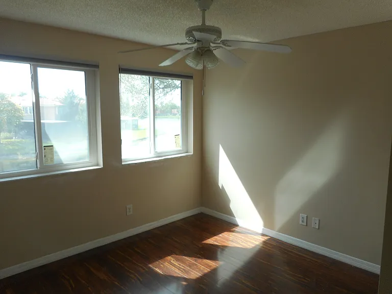 1741 SW 109th Ter — Photo 29