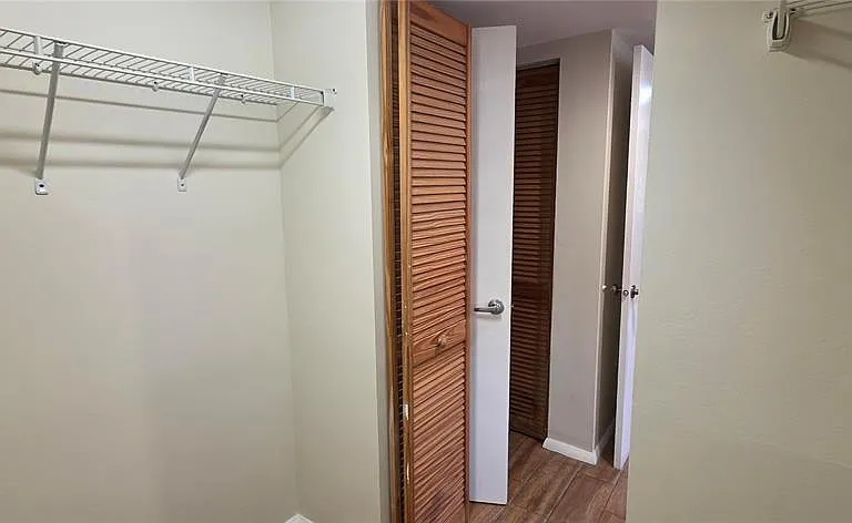 701 S Madison Ave #407 — Photo 9