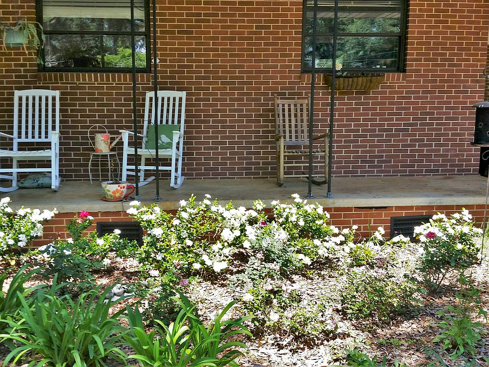 1st image of 1508 Coombs Dr