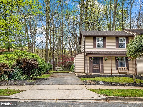 4th image of 1301 Old Pine Ct