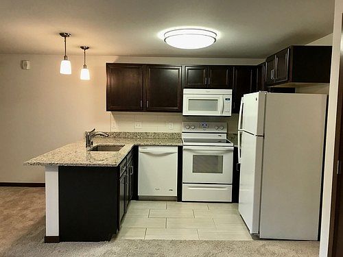 4th image of 425 W Washington Ave APT 112