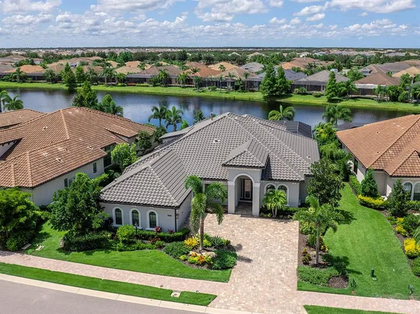 16628 BERWICK TERRACE, LAKEWOOD RANCH, FL 34202