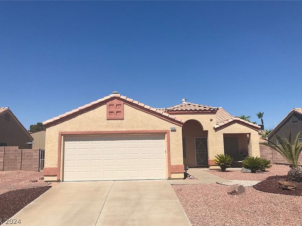 1st image of 813 Mesa Pine Ct