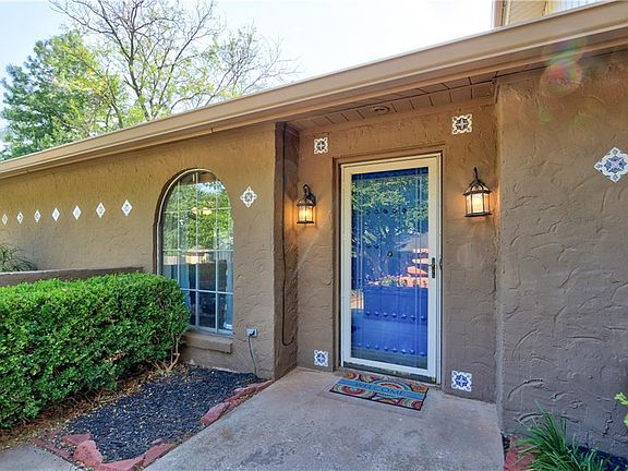 4th image of 2917 Leaning Elm Ct
