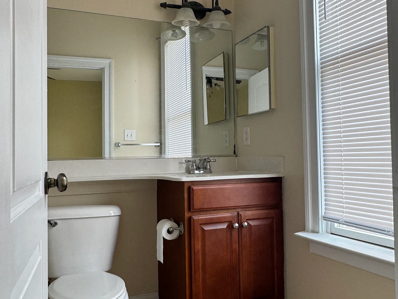 1 bed, 385 sqft, $850 — Photo 4