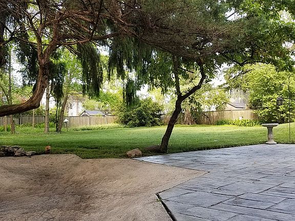 4th image of 2859 Shannon Ct