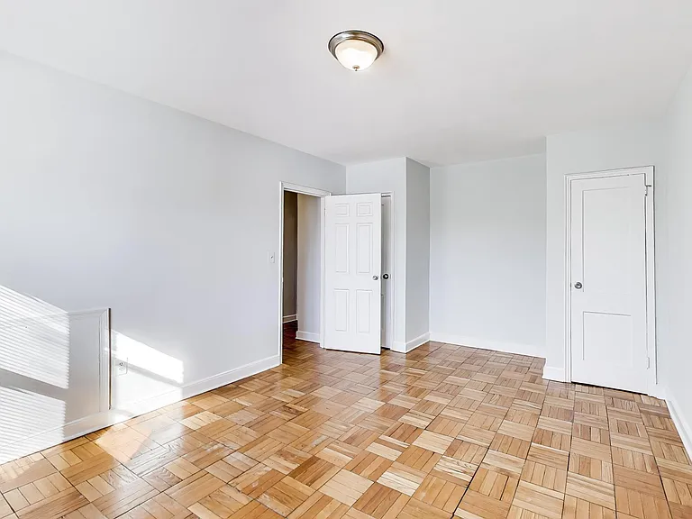 1724 N Quinn St #105 — Photo 9
