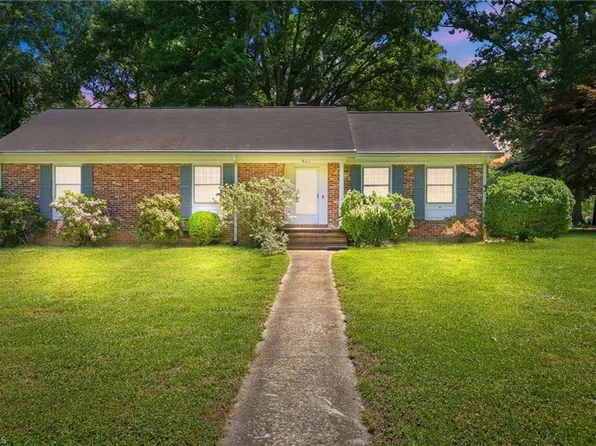 401 White Oaks Dr, Salisbury, NC 28147