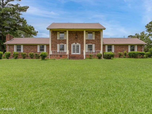 661 S Nc 111 Highway, Chinquapin, NC 28521