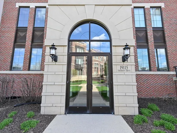 19115 Thomson DRIVE #304, Brookfield, WI 53045