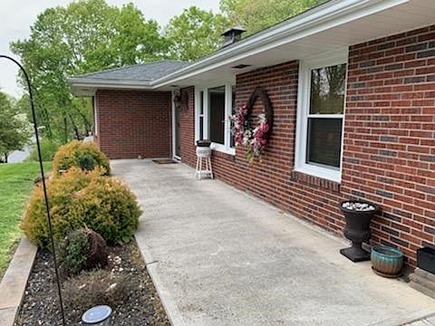 2nd image of 4330 Sunset Dr