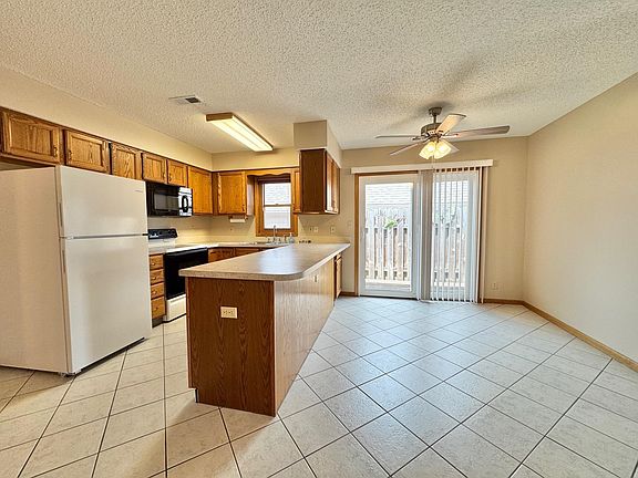 4th image of 3333 Glenhaven Pl