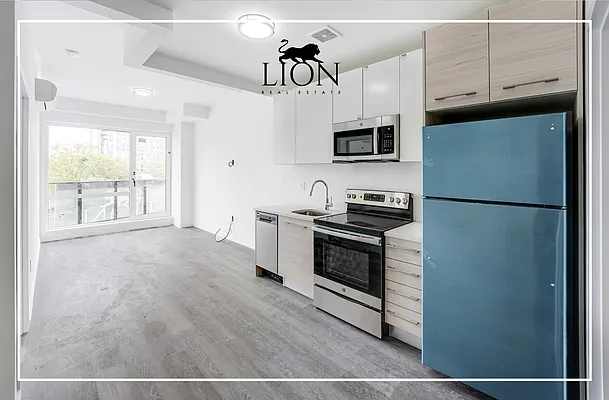 Rented by The Lion Real Estate | media 10