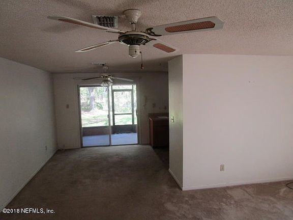3rd image of 11547 Gwynford Ln