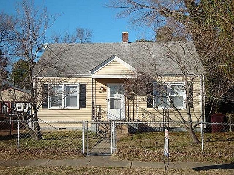 2nd image of 1021 McKinley Ave