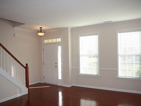 3rd image of 105 Dursley Way