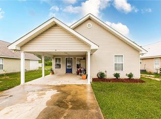 225 N 3rd St, Ponchatoula, LA 70454