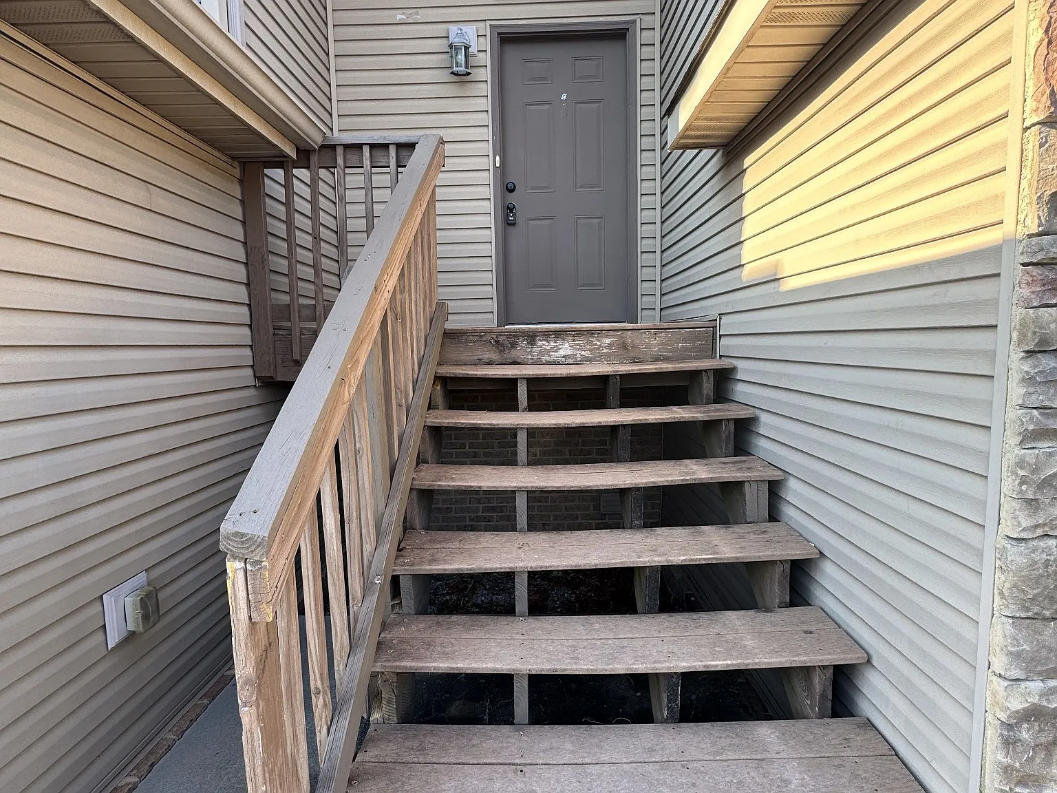 3 bed, 2.0 bath, 1208 sqft, $1,225 — Photo 3