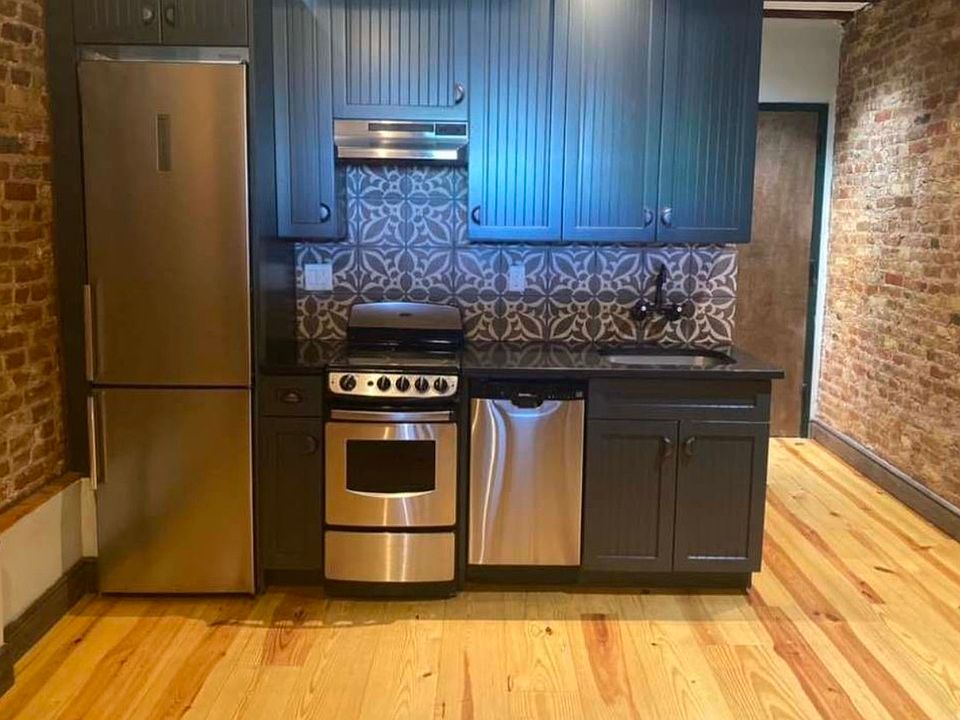 1st image of 1467 Bedford Ave #4ROOF