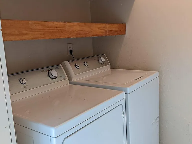 4123 SW 15th Pl #3 — Photo 11