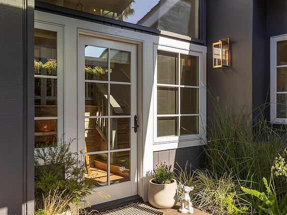 3rd image of 420 Seaview Rd