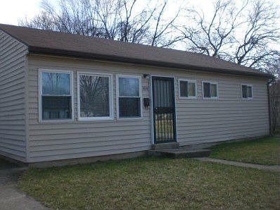 1st image of 1616 Red River St
