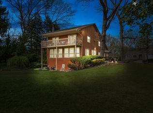 70328 Lakeview Dr, Edwardsburg, MI 49112
