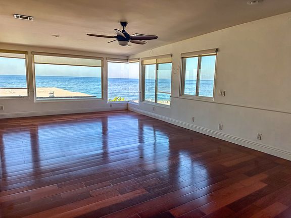 3rd image of 320 Paseo De La Playa APT C