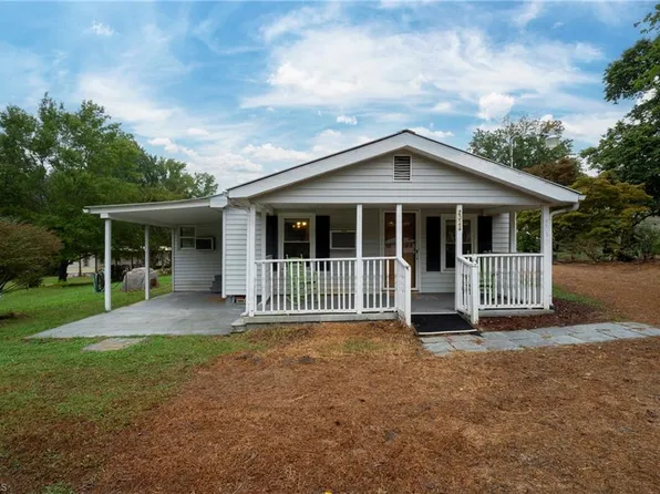 2033 Tippett Rd, Franklinville, NC 27248