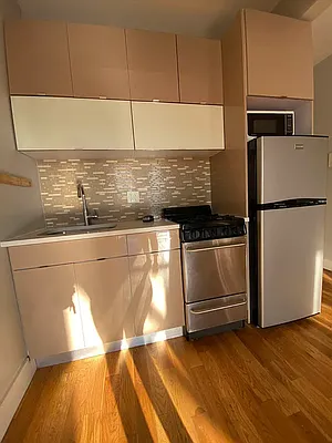 Rented by Hagstrom Management Inc | media 36