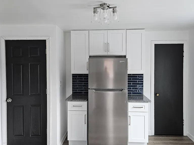 716 Smith St #2 — Photo 4