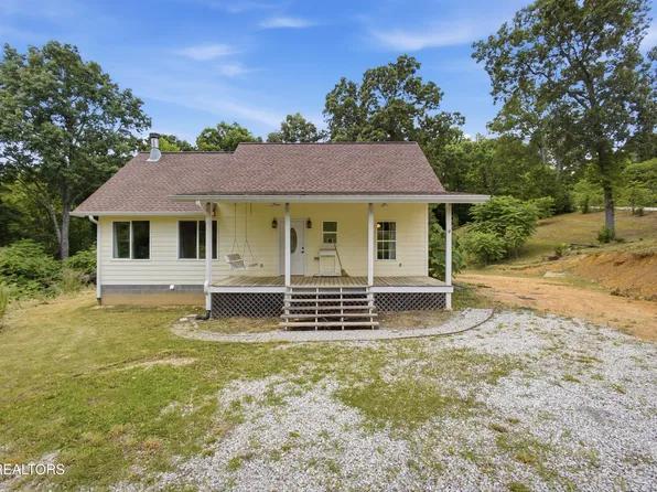 230 Windcrest Ln, Harriman, TN 37748