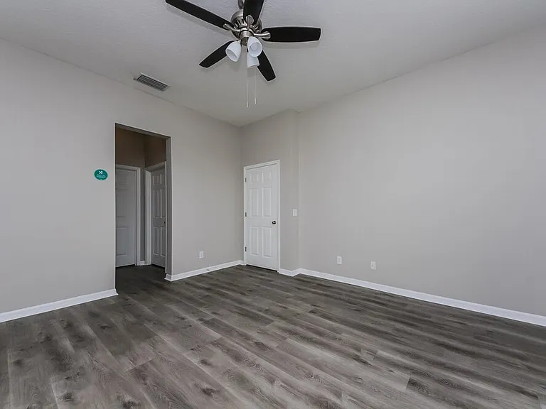 978 Maypole Dr — Photo 8