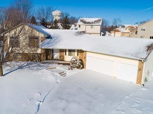 402 Prairie Creek Dr, Delano, MN 55328