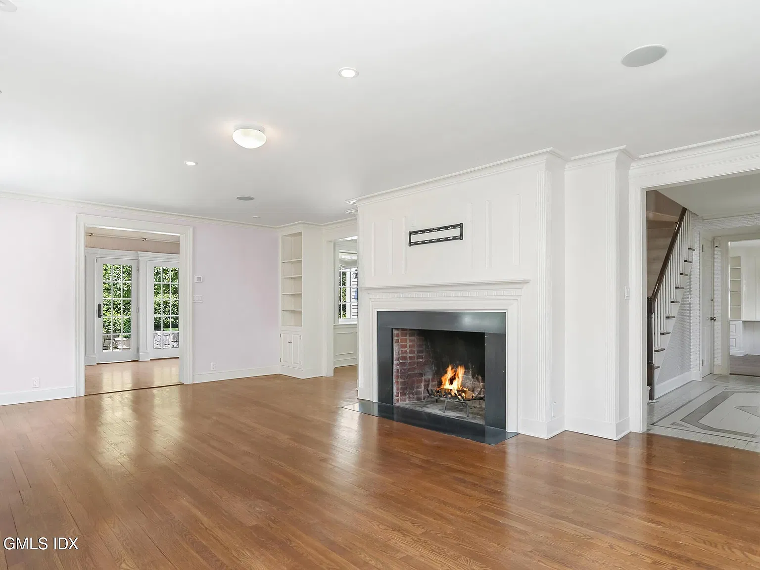 5 bed, 5.5 bath, 4000 sqft, $24,500 — Photo 4